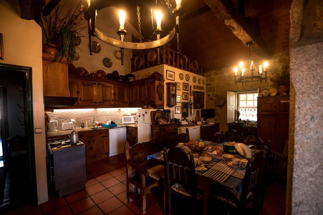 Solar Dos Carvalhos Bed and Breakfast Sernancelhe Eksteriør billede
