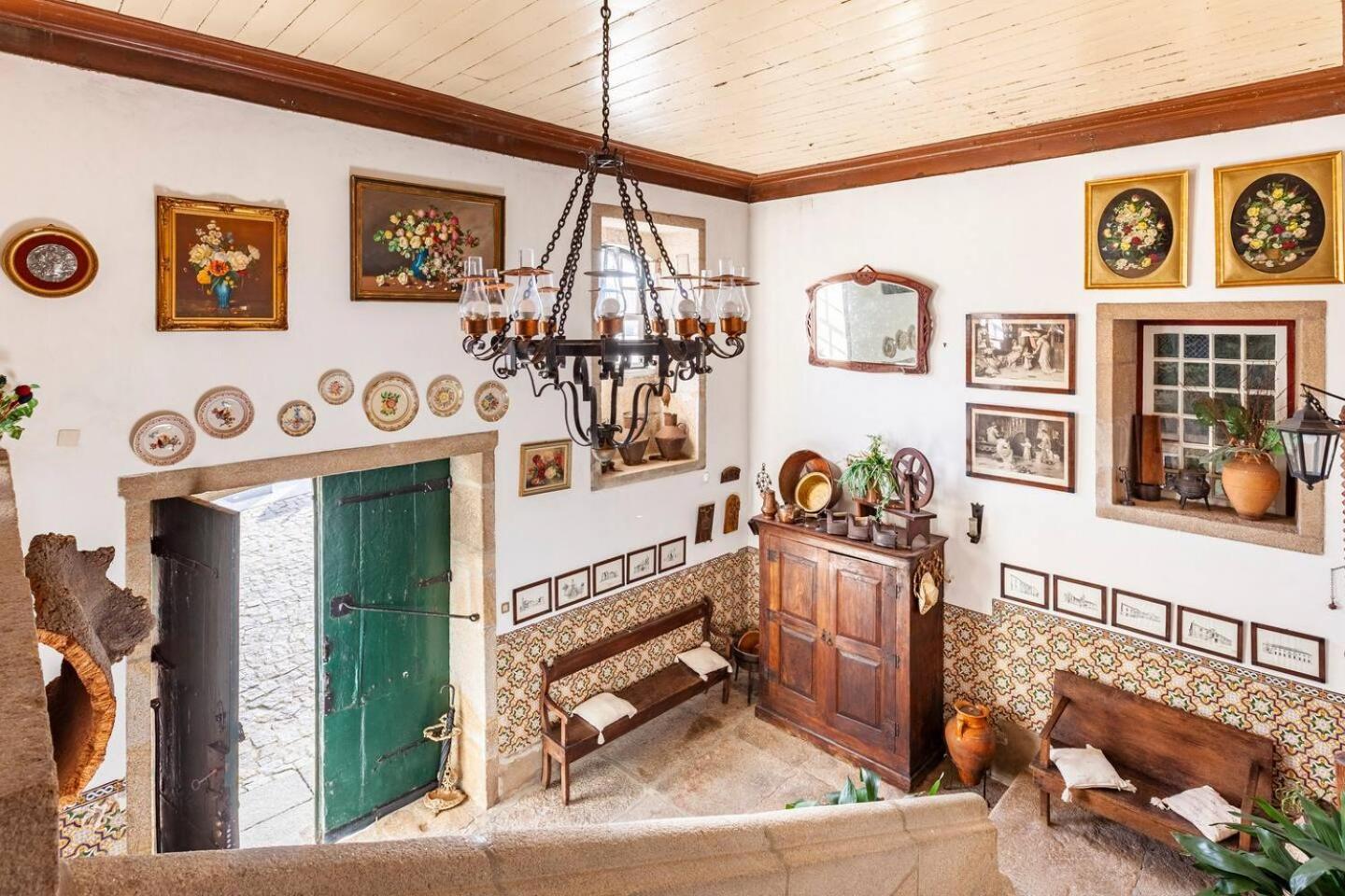 Solar Dos Carvalhos Bed and Breakfast Sernancelhe Eksteriør billede