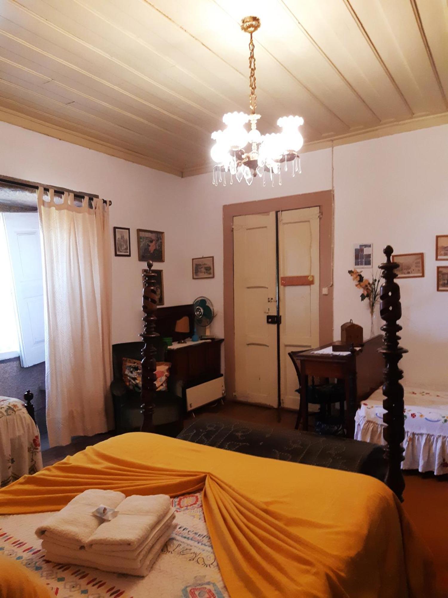 Solar Dos Carvalhos Bed and Breakfast Sernancelhe Værelse billede